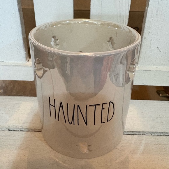 White 'Haunted' Iridescent Ceramic Candle Holder - Picture 1 of 3